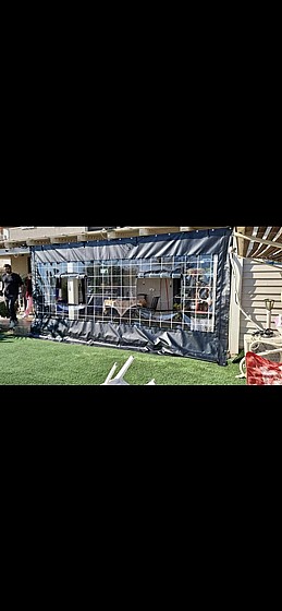 ����� ����