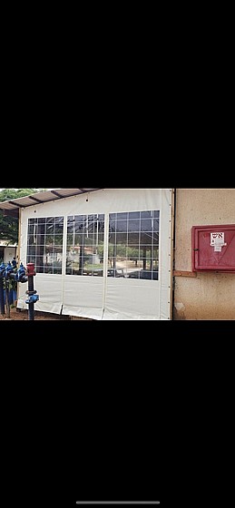 ����� ����