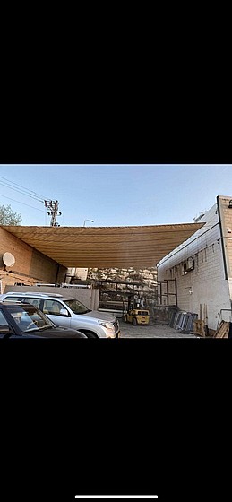 ����� ����