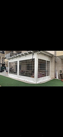 ����� ����