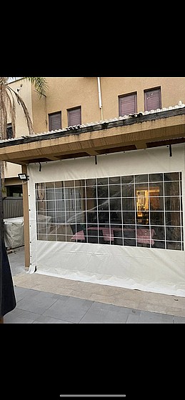 ����� ����