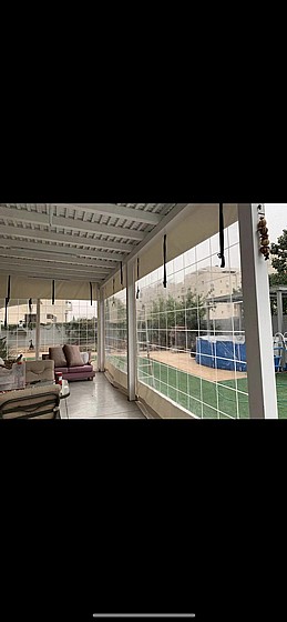 ����� ����