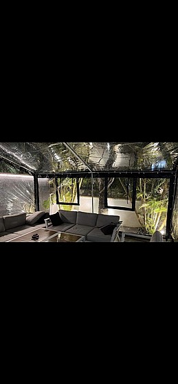 ����� ����