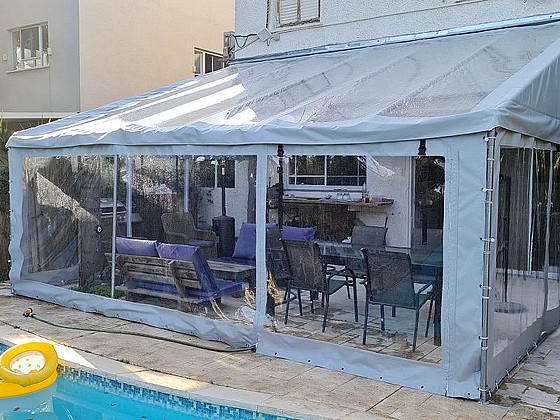 ����� ����