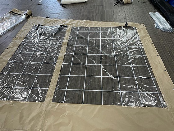 ����� ����